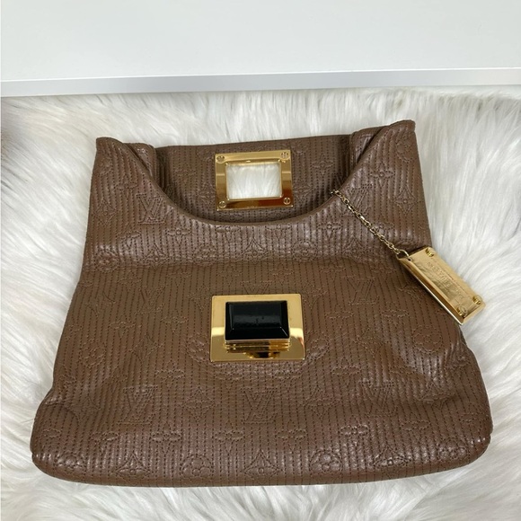 Lv Motah Altair Clutch limited edition ♥️ - Picture 15 of 15